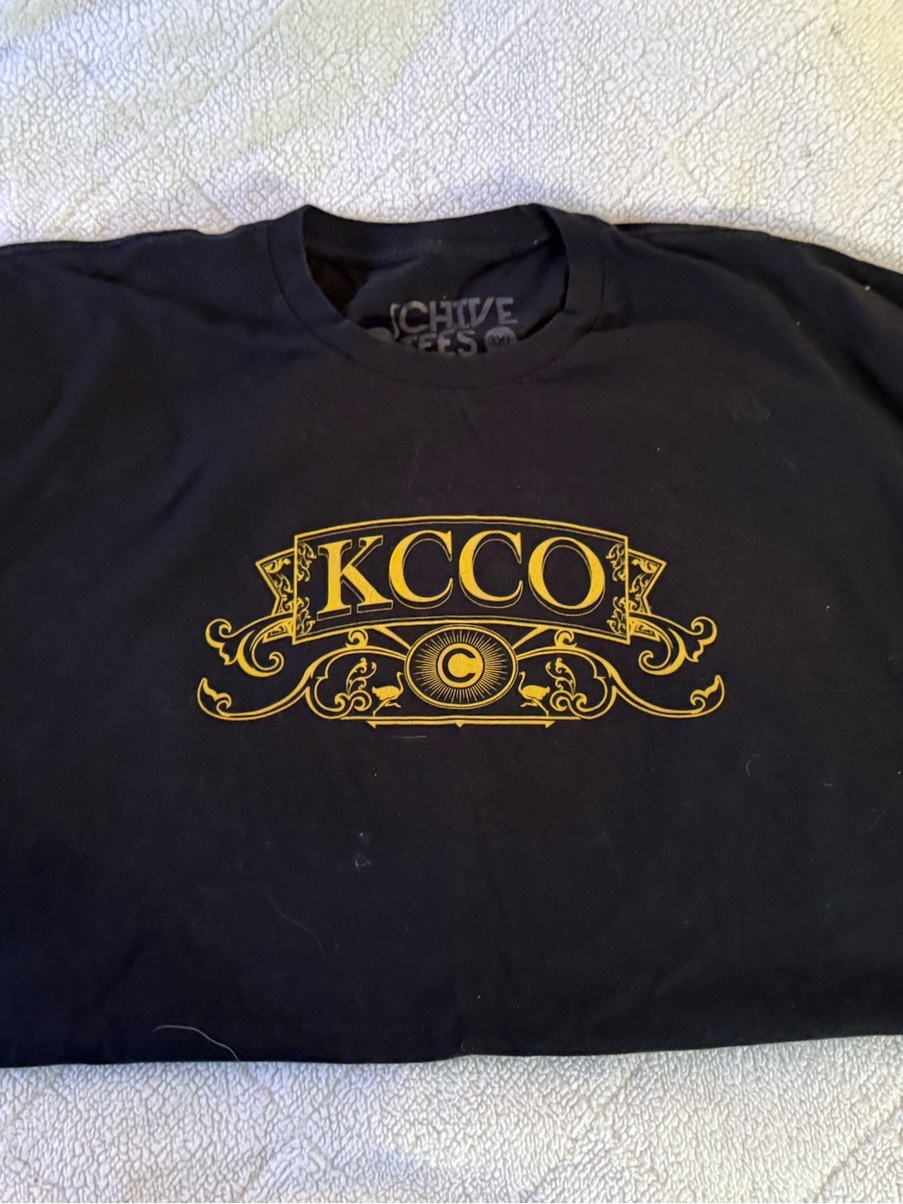 4 men’s XXXL chive T-shirts
